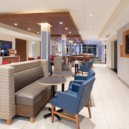 Holiday Inn Express & Suites - Goodland I-70 By Ihg Екстериор снимка